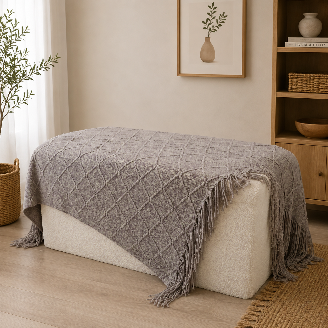 150 x 200cm Knitted Throw Blanket – Grey Textured Diamond Design with Tassels