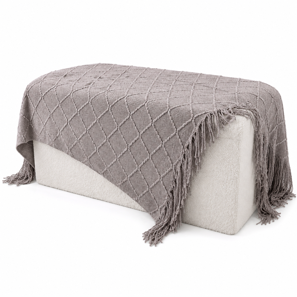 150 x 200cm Knitted Throw Blanket – Grey Textured Diamond Design with Tassels